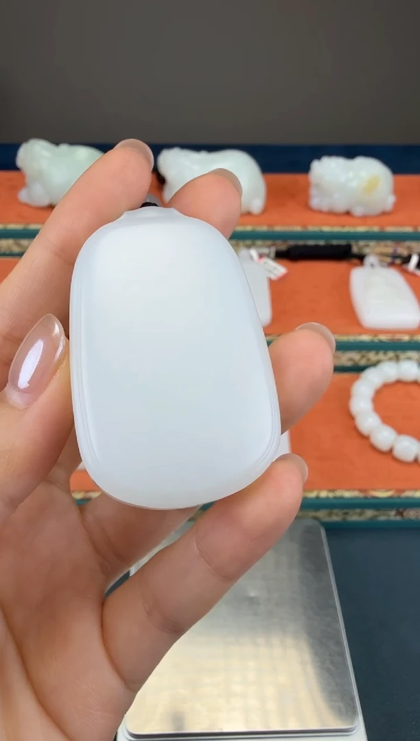 颈饰未镶嵌和田玉夏*1