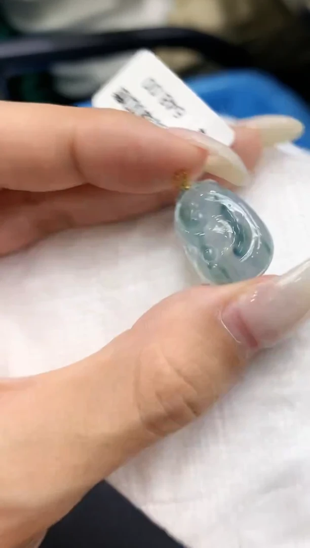 颈饰18K金镶嵌翡翠11111111111