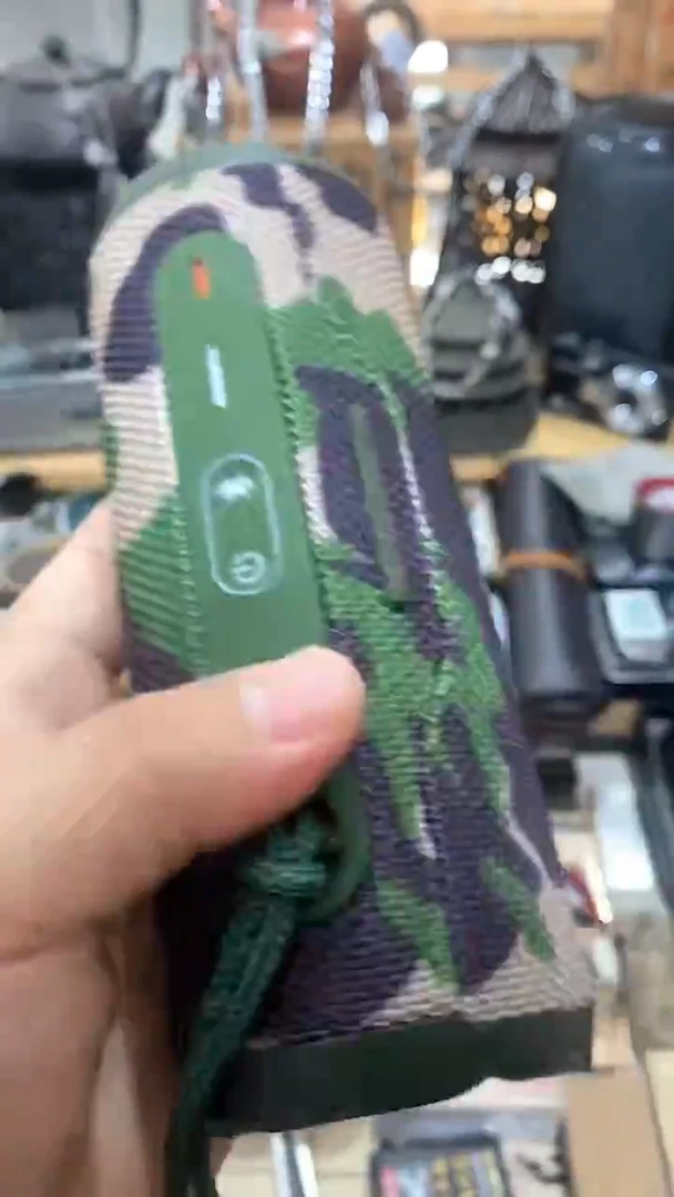 瓷片闪购商品  如图所示