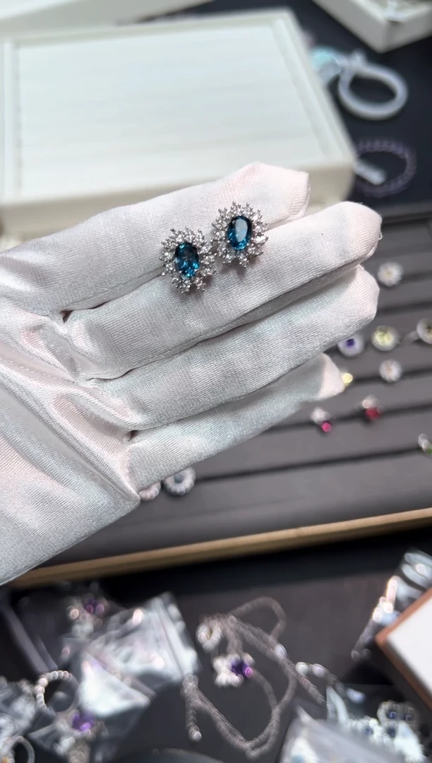 【闪购商品】托帕石耳饰银S925镶嵌3C多样性发其一/1对