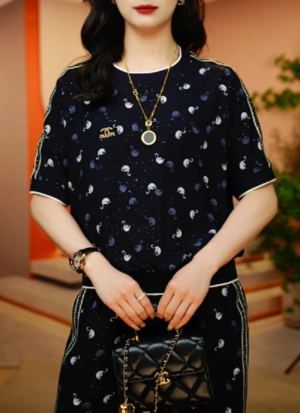 小天鹅-新款2025时尚舒适百搭减龄优雅轻奢气质套装上衣黑色休闲