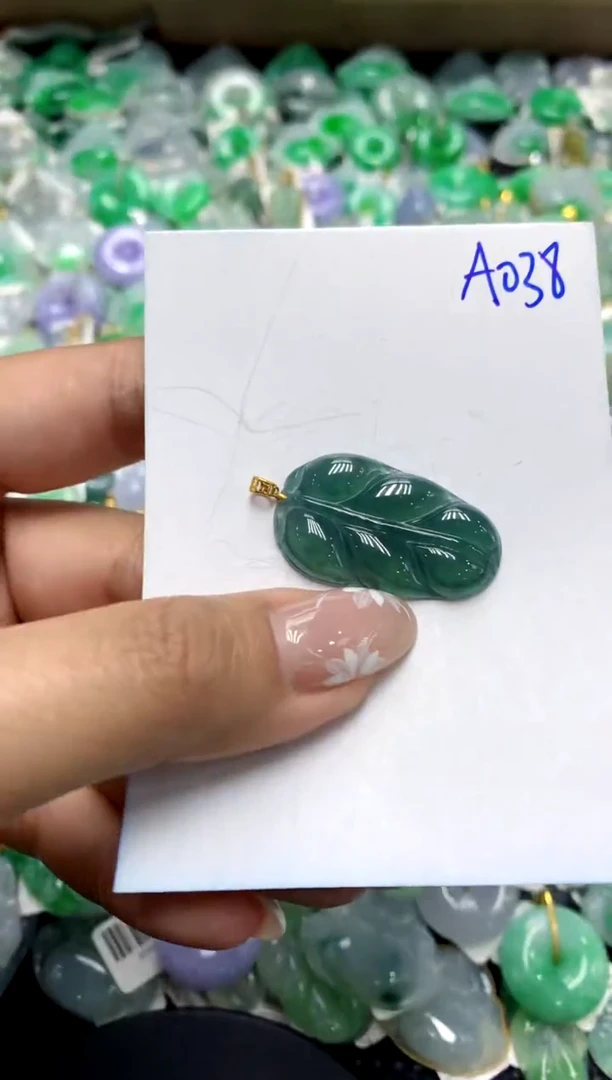 【闪购商品】翡翠颈饰18K金镶嵌1111111111111111111