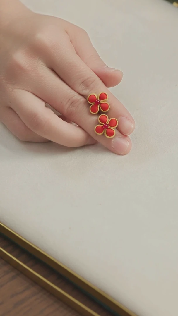 刺绣湘传礼盘扣耳饰