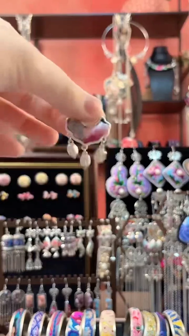 织绣 云织谣民族风精美饰品   257