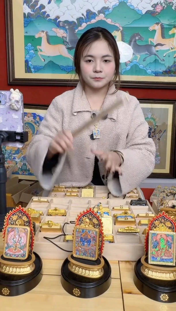 吊坠香-热贡纯手绘-安安