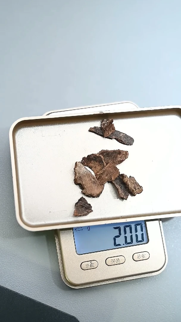 手把件沉香2g海南沉水品香料（形状随机）