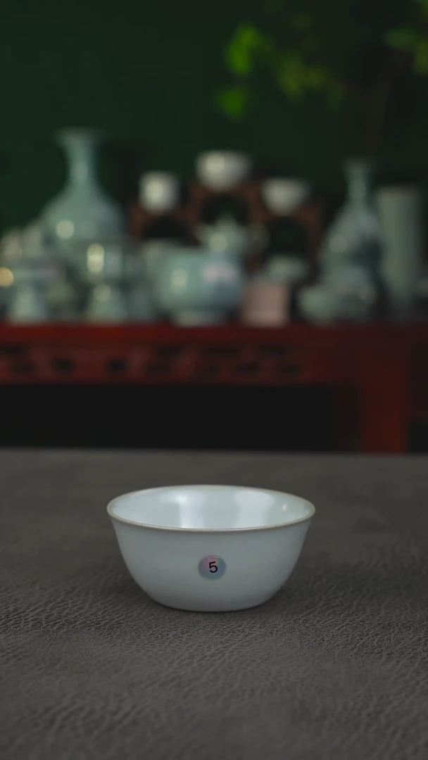 5号月白鸡缸杯大瑕简包~帆