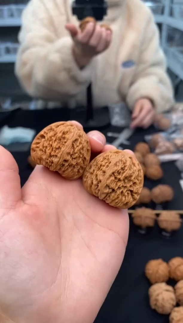 【闪购商品】文玩核桃把件南疆石37-u390