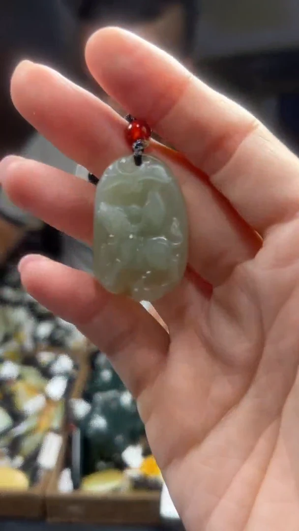 和田玉未镶嵌颈饰·