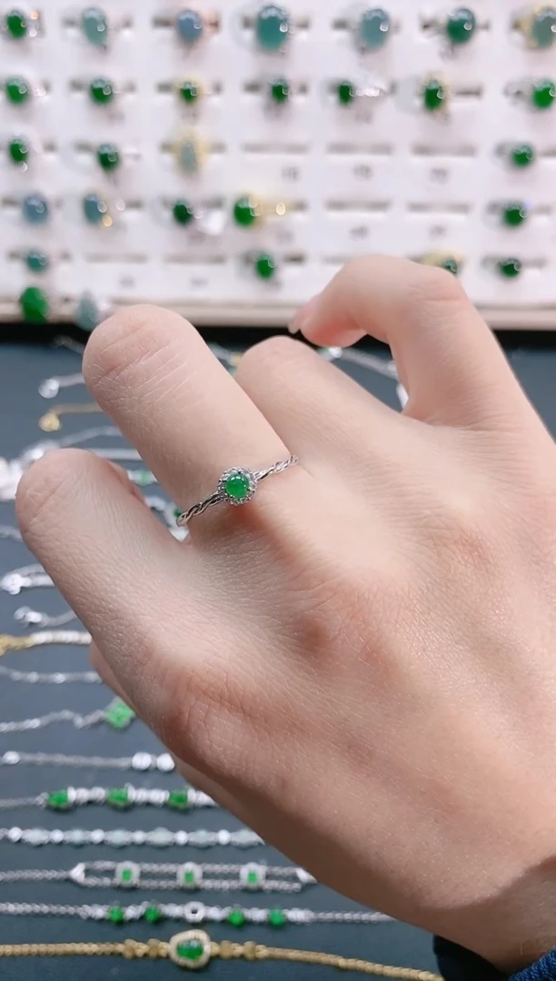 【闪购商品】翡翠戒指银S925镶嵌天然翡翠