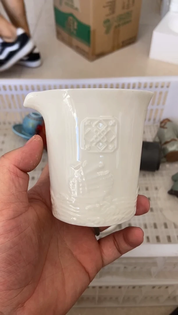 无运费险有瑕疵的摄影的产品有使用过的痕迹有点脏介意勿拍