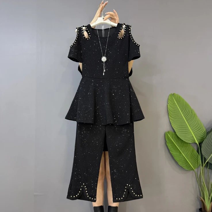 新款大码女装时尚洋气露肩上衣八分裤两件套套装