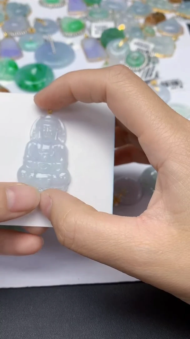 翡翠18K金镶嵌颈饰天然a货翡翠