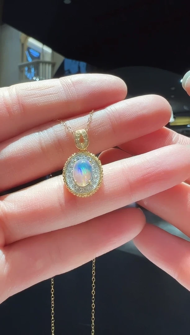 【闪购商品】欧泊吊坠(赠链)银S925镶嵌50】多样性发其一