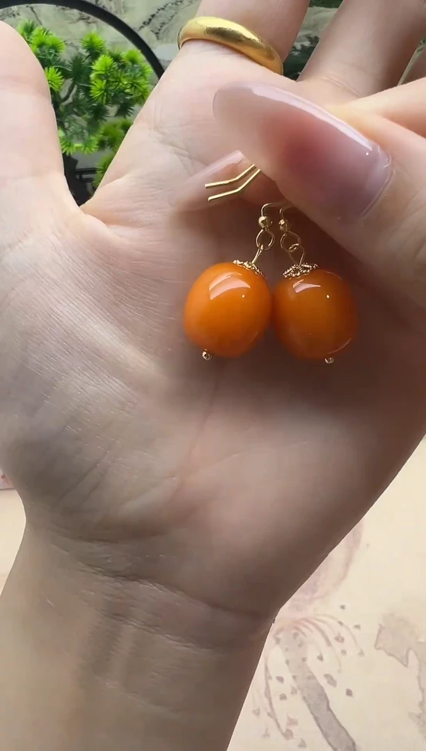 蜜蜡未镶嵌耳饰70