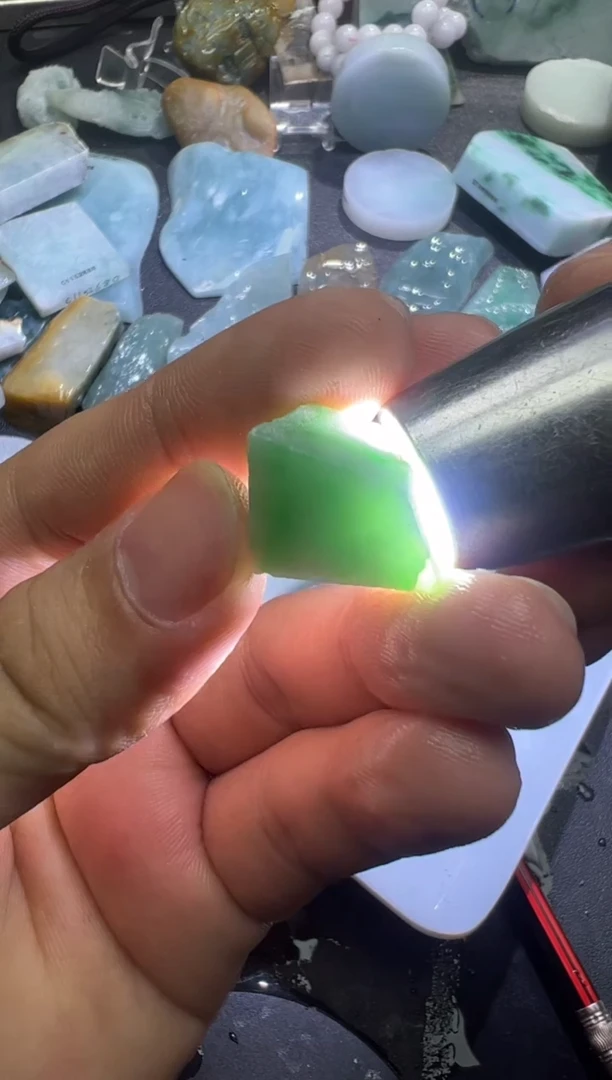 未镶嵌挂件翡翠天然缅甸翡翠A货