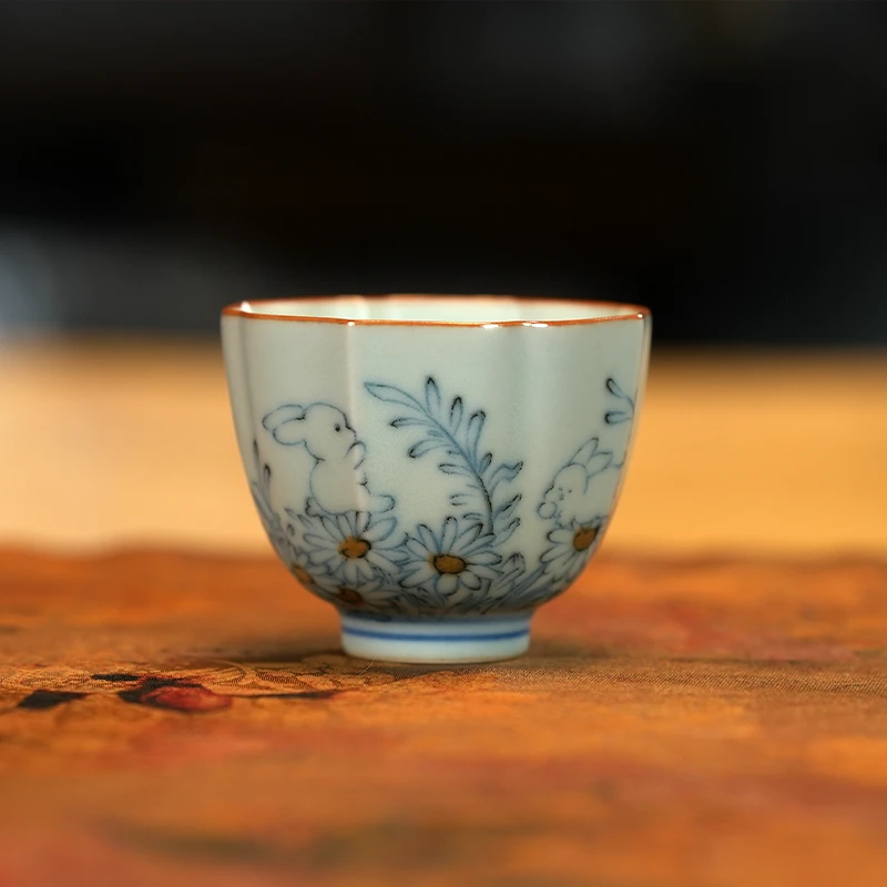 亚青汝窑野菊兔葵口杯 萌萌兔仿古青花陶瓷主人杯 s951