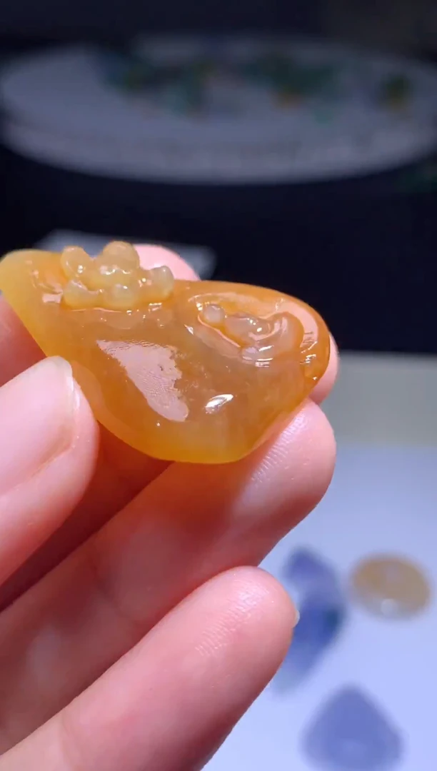 未镶嵌定制翡翠毛货