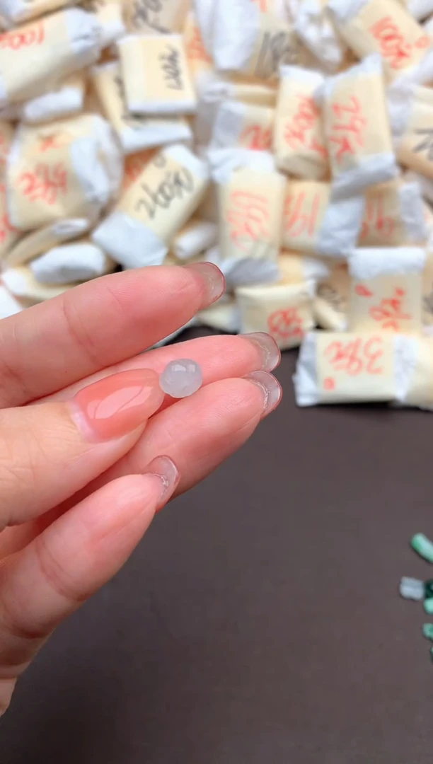 翡翠挂件未镶嵌一4