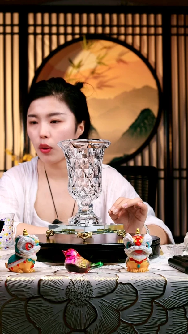 巴卡拉高脚花瓶111111