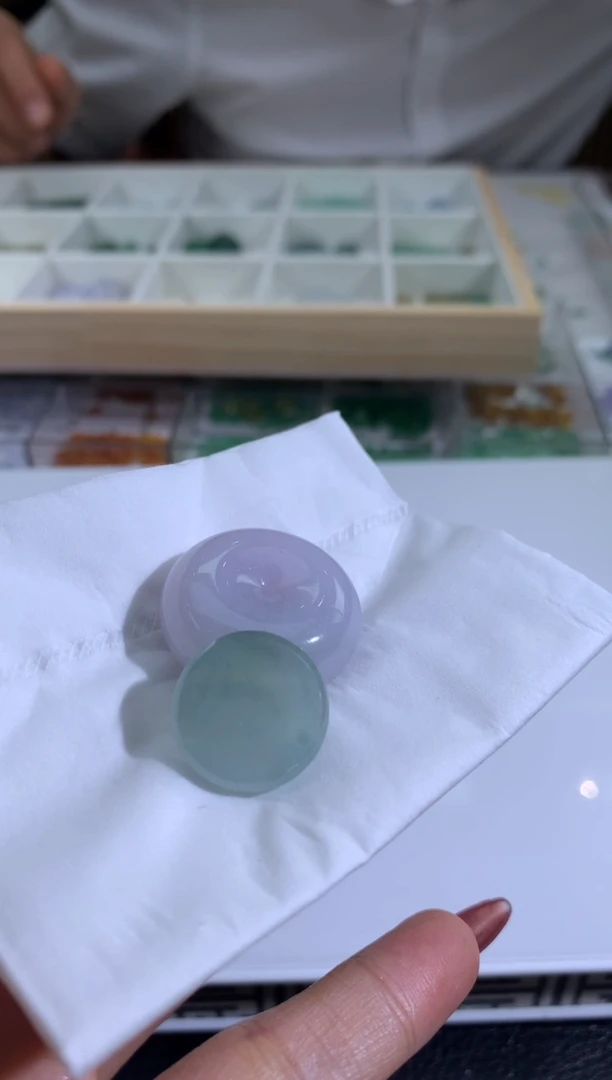 未镶嵌定制翡翠吹*牛翡翠