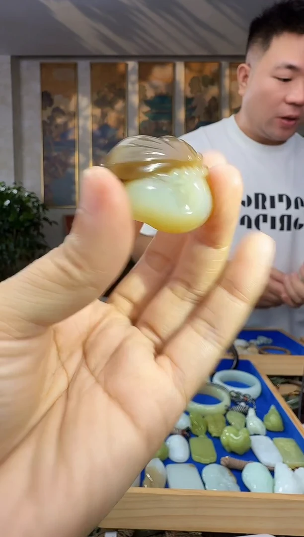 未镶嵌和田玉挂件拍一发一