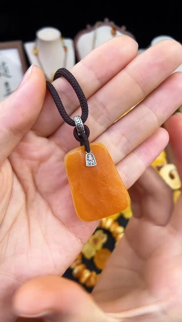 琥珀未镶嵌珠宝奇石柒月