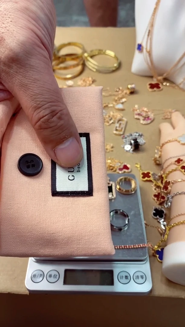 瓷片元***?大姐夫的后花园206