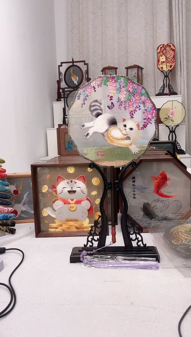 扇子苏绣作品手工团扇