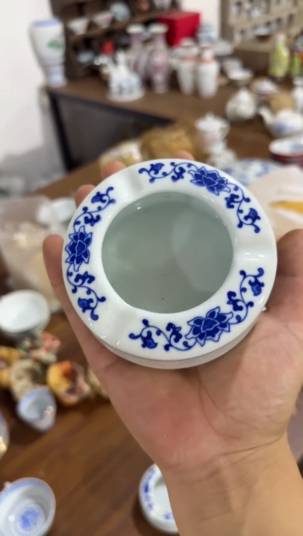 摆件烟灰缸有瑕请慎拍