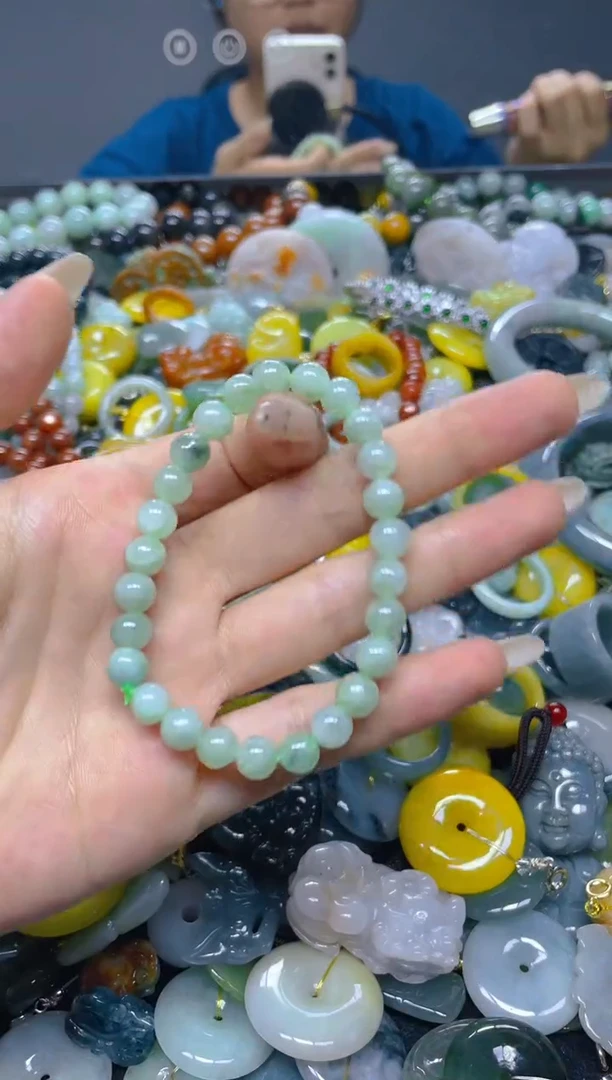 颈饰未镶嵌翡翠5MM/ J /翡翠A货，一件也是批发价