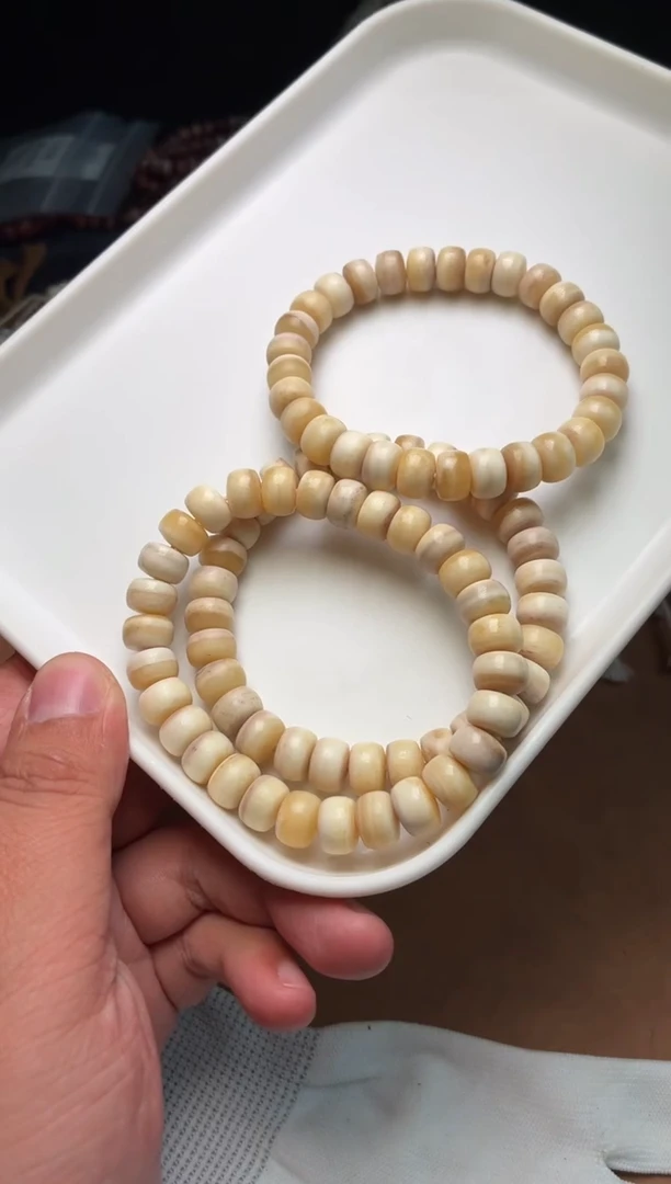 驼骨其他驼骨A05-金白手串