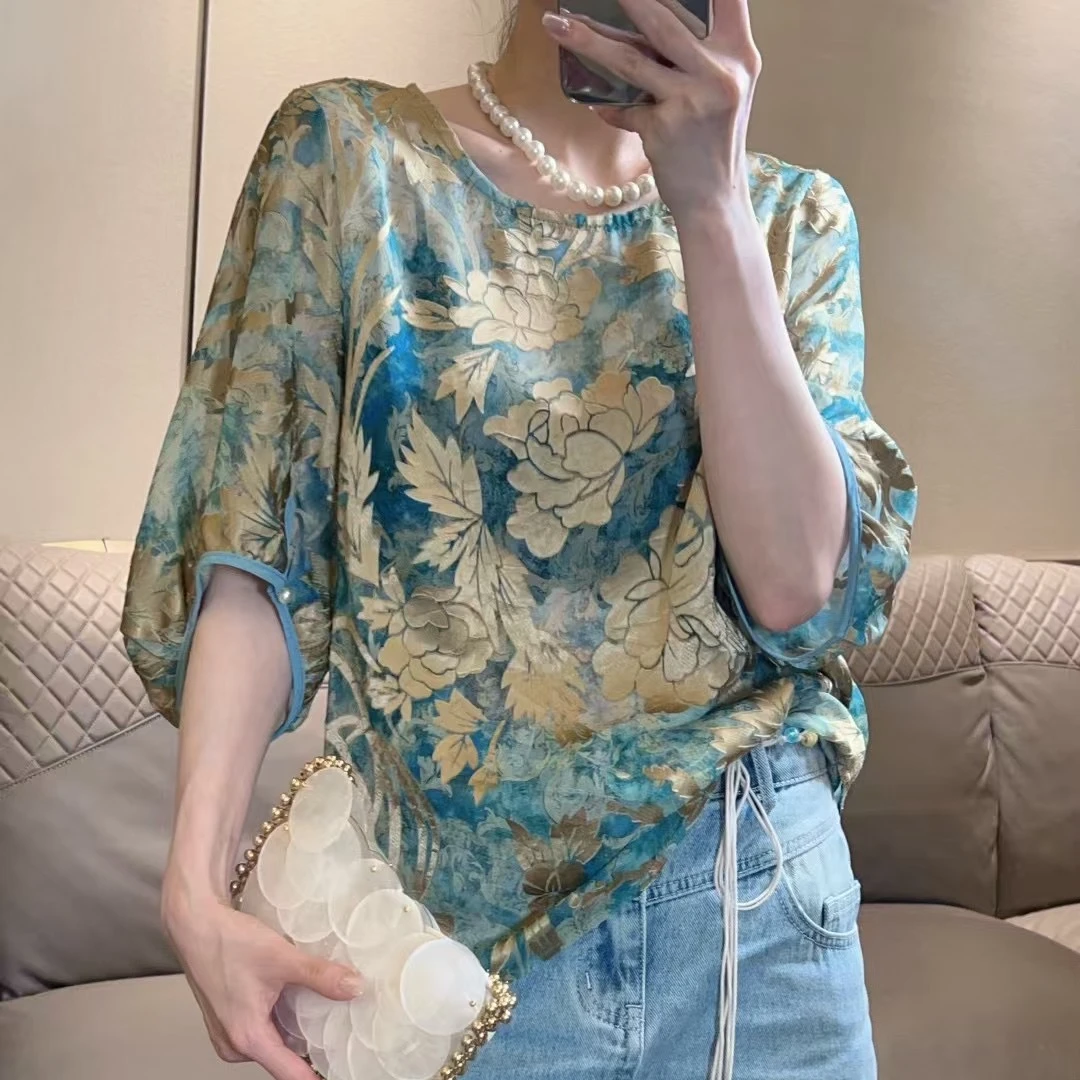 YKX25078（聚水潭）宽松型常规薄款碎花时尚宽松设计感女士短袖