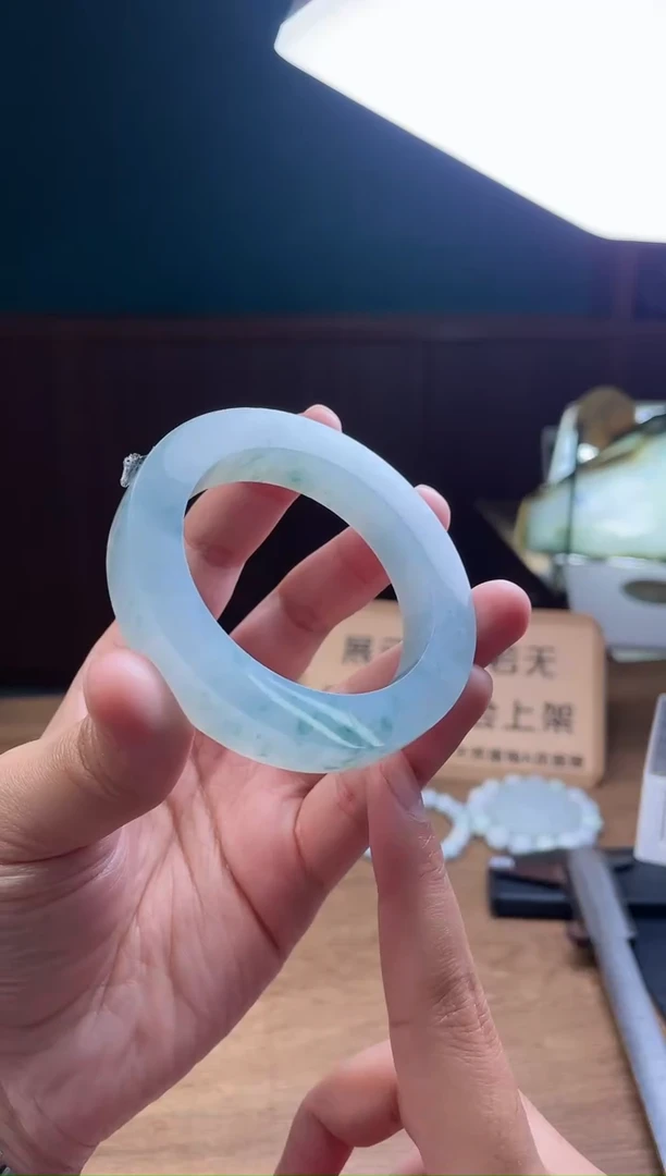 【闪购商品】定制翡翠手镯未镶嵌定制