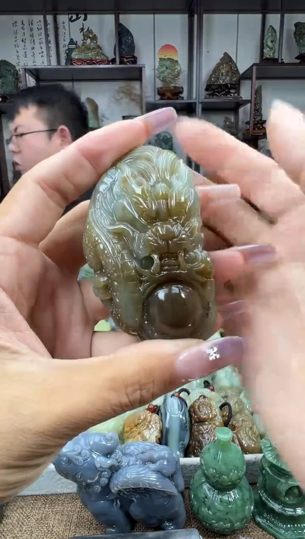 未镶嵌和田玉把件1