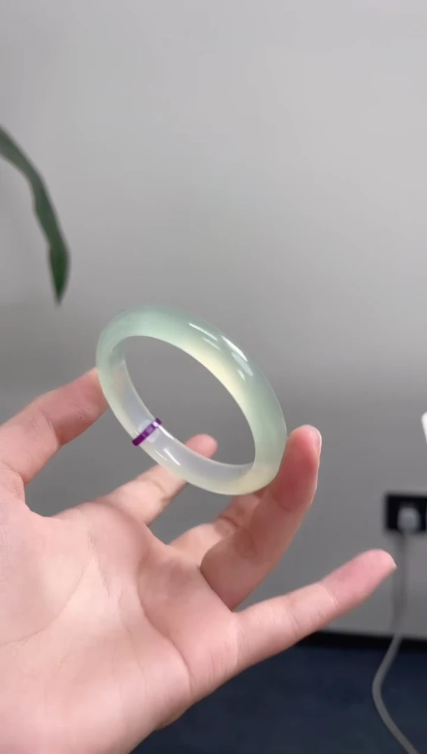 手镯玛瑙/玉髓未镶嵌54圈