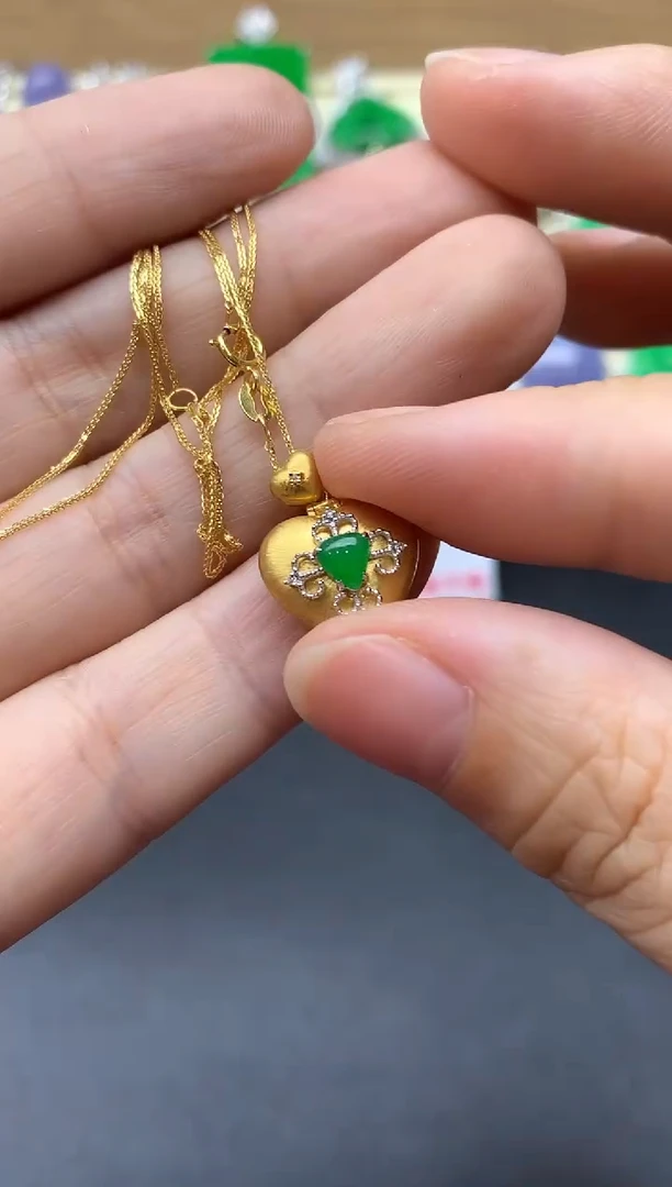颈饰18K金镶嵌翡翠569-中国好珍宝