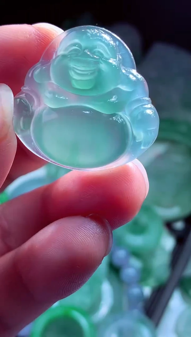 未镶嵌定制翡翠b****?翡翠毛货定制