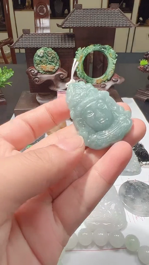 翡翠未镶嵌颈饰多样性发货，发其一