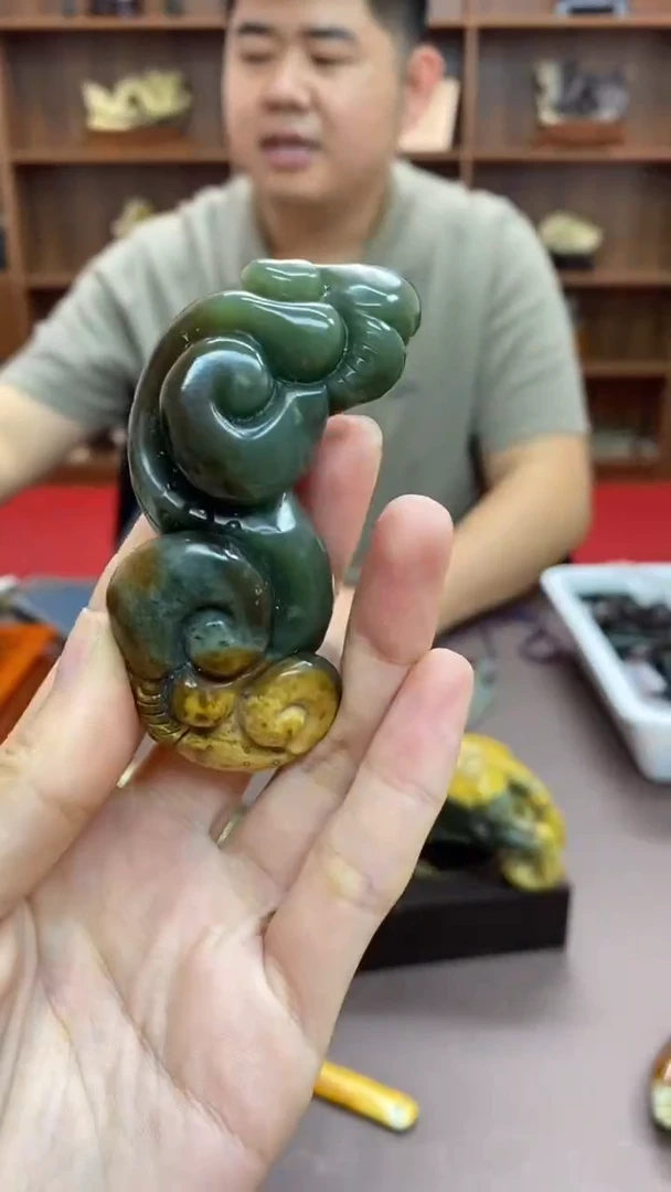 【闪购商品】岫岩河磨玉（透闪石质玉）手把未镶嵌如意手把