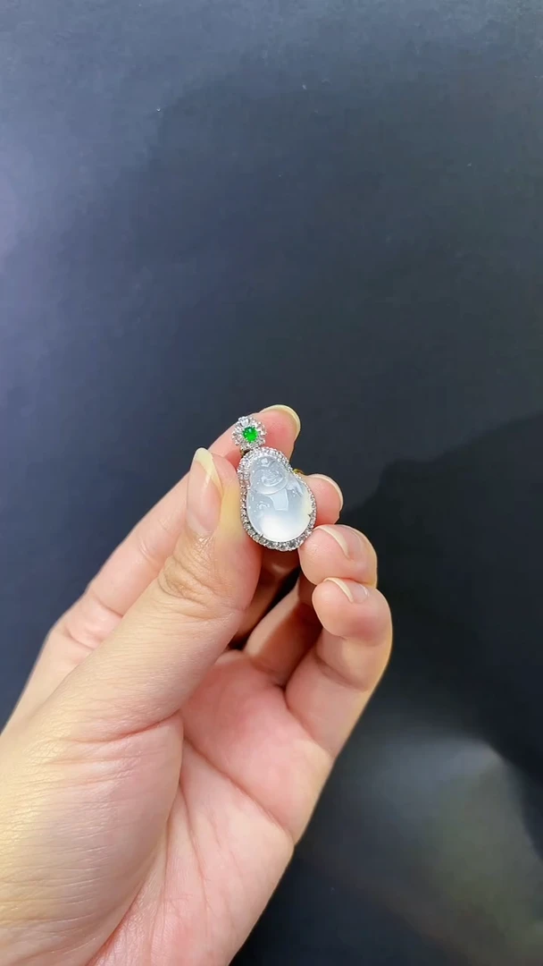 【闪购商品】翡翠吊坠(不含链)18K金镶嵌翡翠佛公吊坠多人不退不换