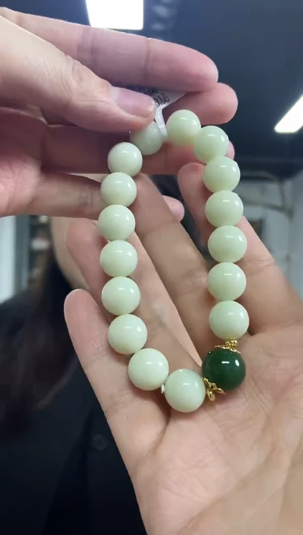 【闪购商品】和田玉手串未镶嵌多样性发其一颜色微差