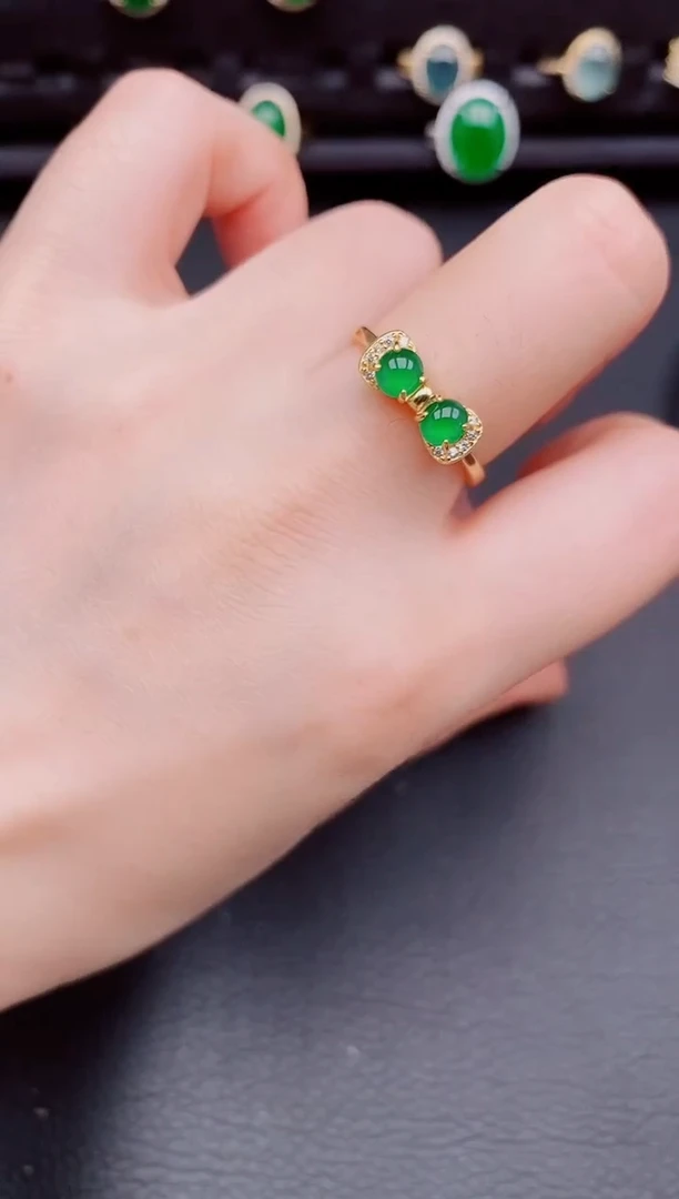 【闪购商品】翡翠戒指银S925镶嵌天然a货翡翠300