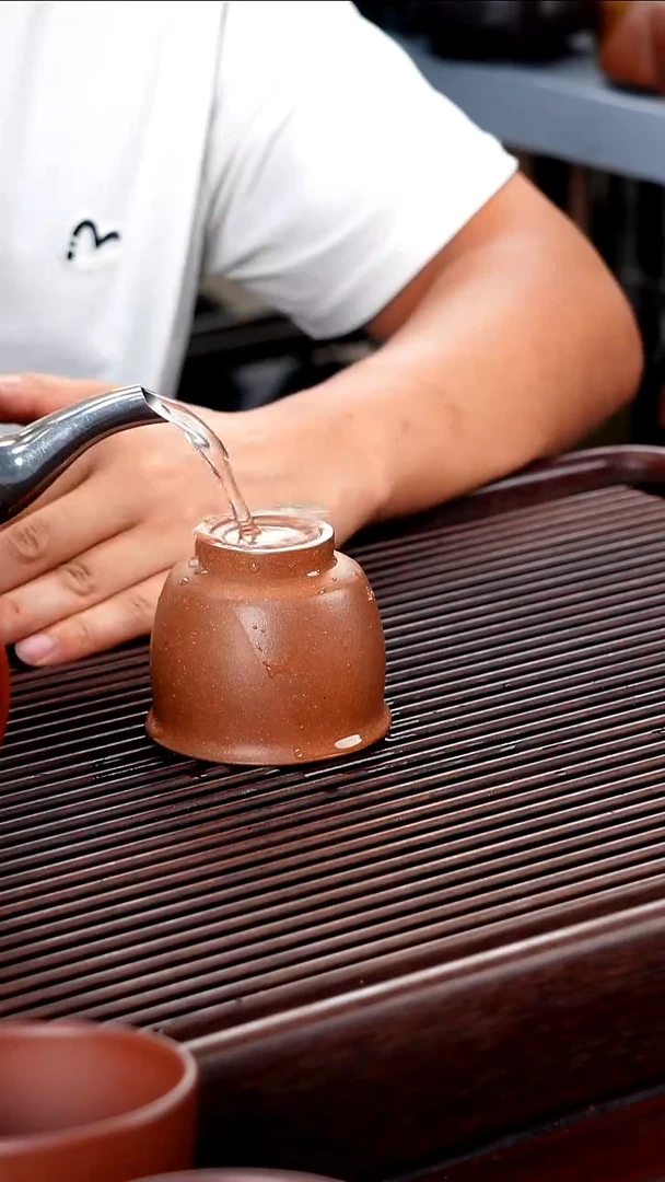 茶壶紫砂红降坡满砂主人杯150cc左右