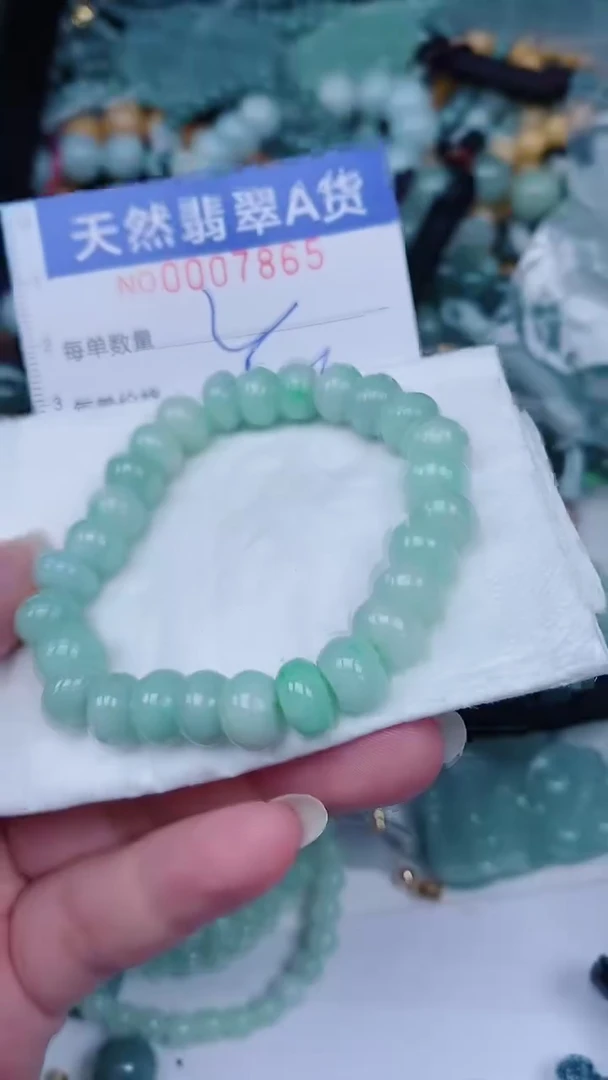 翡翠未镶嵌颈饰00007865