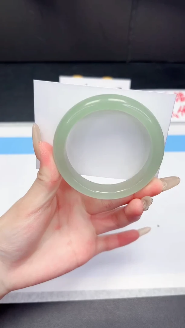 【闪购商品】石英质玉手镯未镶嵌23-57