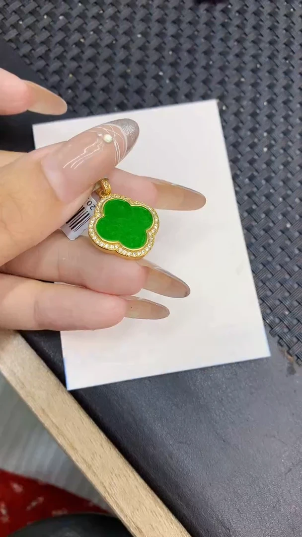颈饰未镶嵌翡翠1