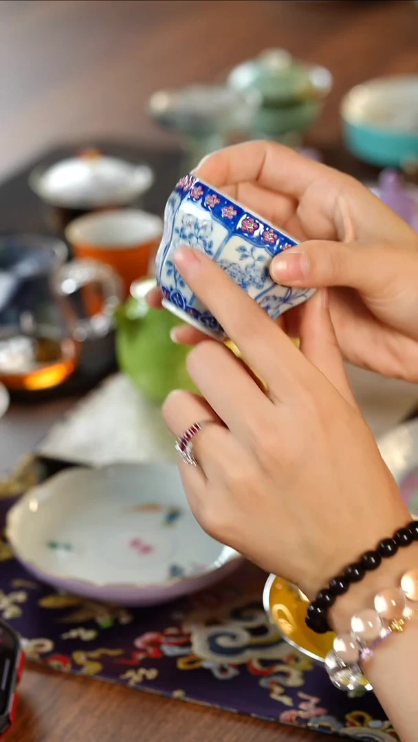 S***?@@@@@@@@@@@@@@HL花卉杯
