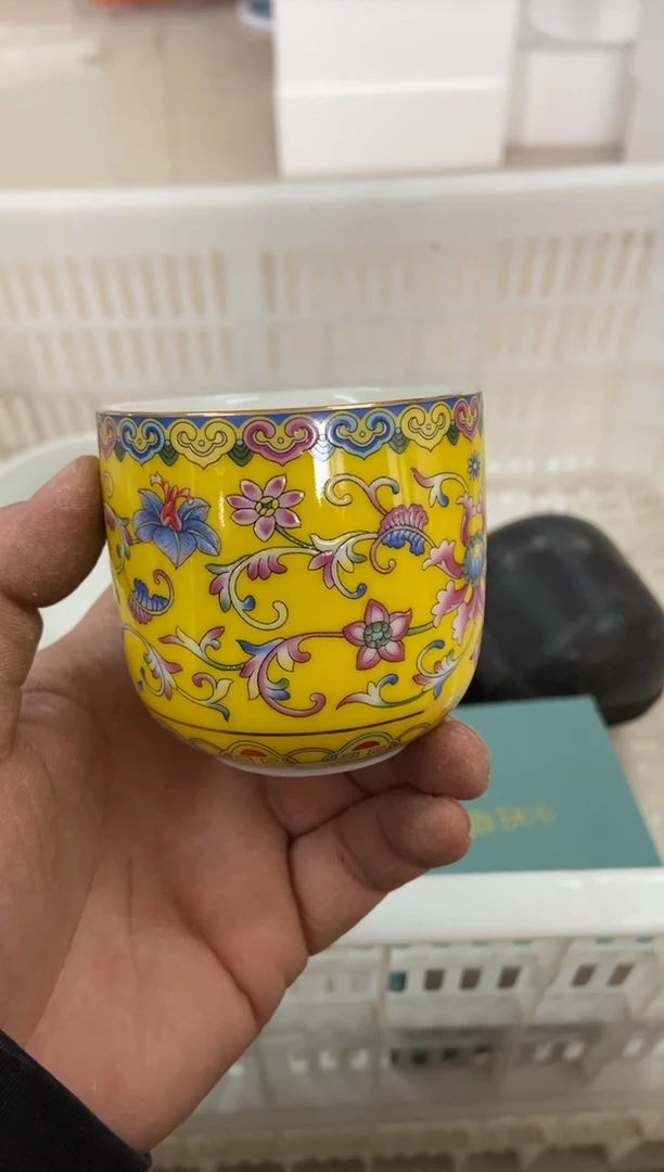 无运费险有瑕疵的摄影的产品有使用过的痕迹有点脏介意勿拍