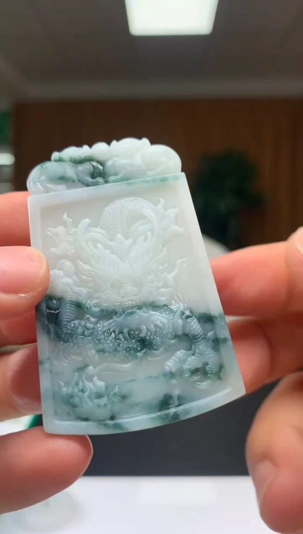 未镶嵌定制翡翠          *250
